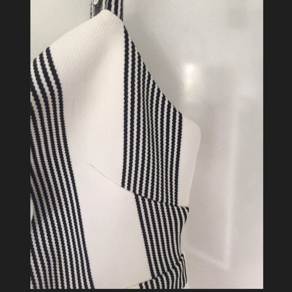 NWOT Bishop and Young Tie Top Dress - Picture 6 of 8